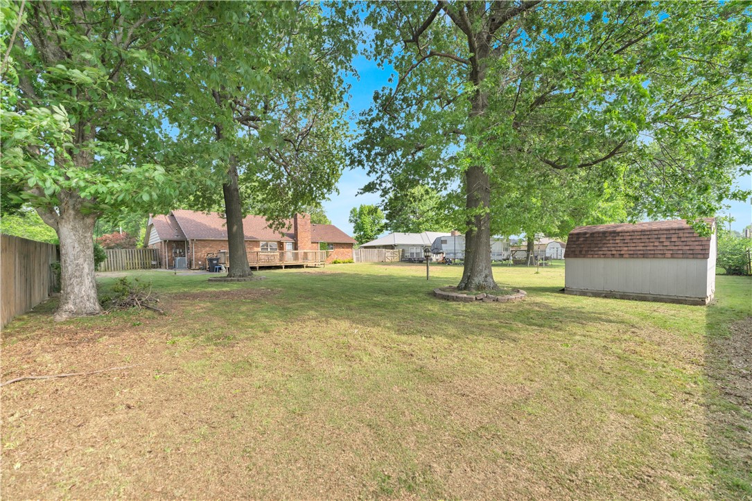 Western Oaks Place Iii - Residential