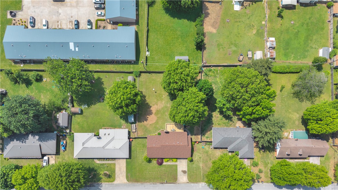 Western Oaks Place Iii - Residential