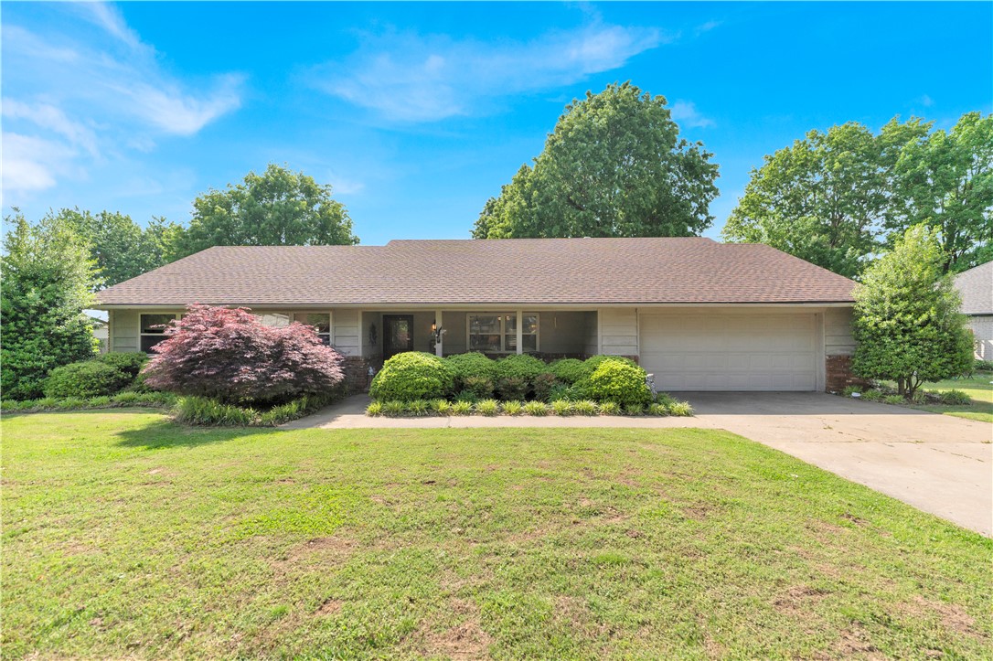 Western Oaks Place Iii - Residential