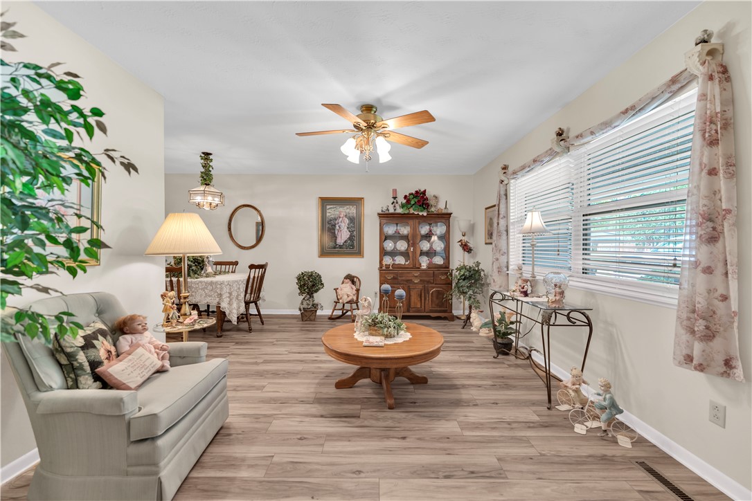 Western Oaks Place Iii - Residential