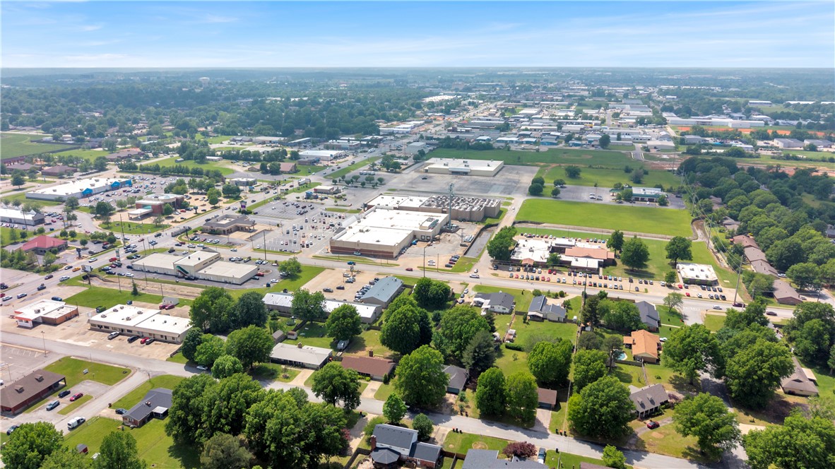 Western Oaks Place Iii - Residential