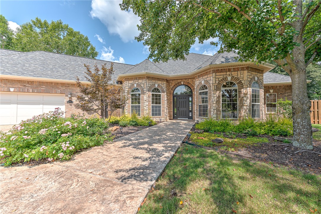 Cross Creek Rogers - Residential