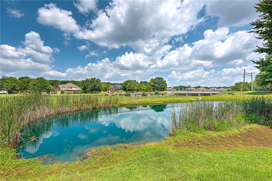 Cross Creek Rogers - Residential