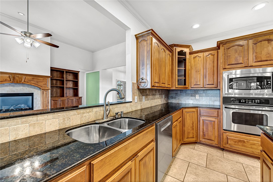 Cross Creek Rogers - Residential