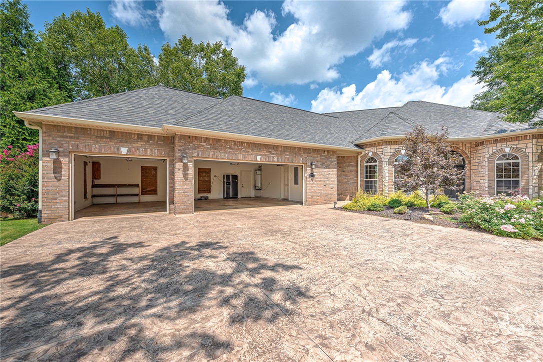 Cross Creek Rogers - Residential