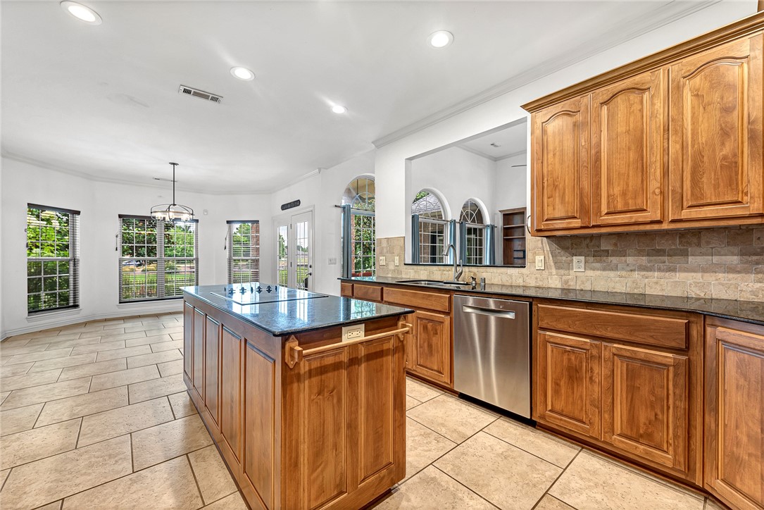 Cross Creek Rogers - Residential