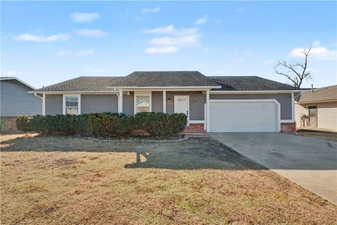 920 S 25th Street Rogers AR 72758