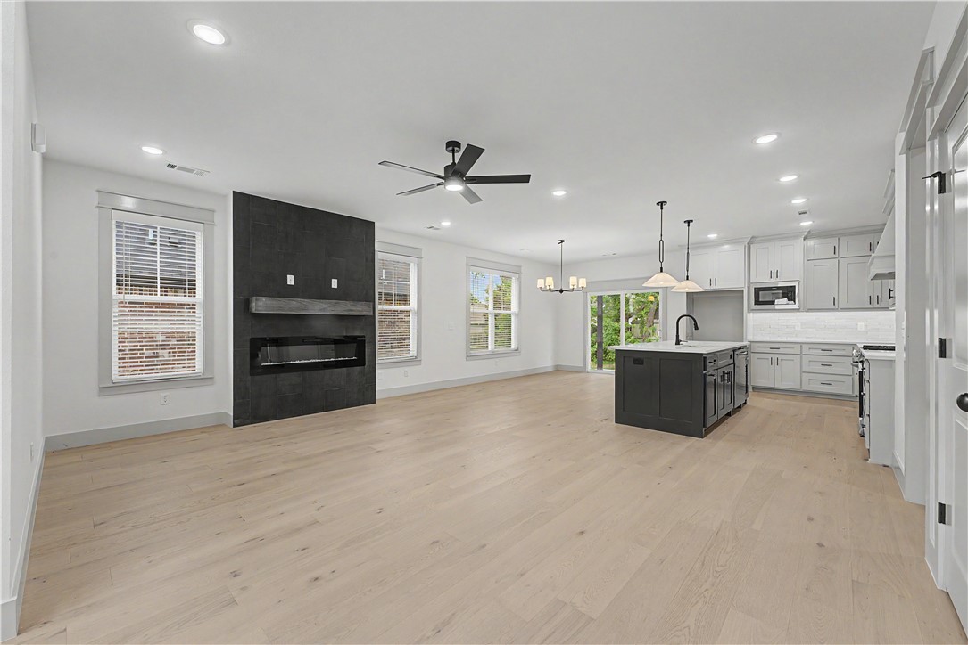 Walnut Grove Sub Ph Iii Bentonville - Residential
