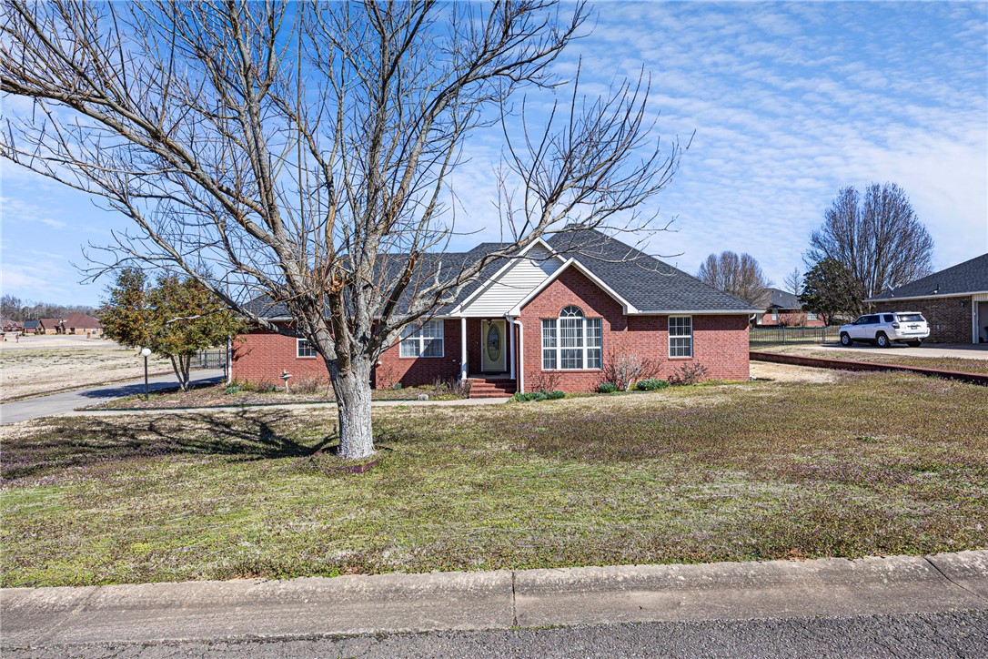 Welcome to 10060 Susan Street, a beautiful home nestled next to Chamberlyne Country Club. This well-maintained property features 3 cozy bedrooms and 2 full bathrooms, offering both comfort and functionality. The home comes with a brand-new roof, providing peace of mind for years to come. With a low HOA fee of just $50 per month, you'll enjoy the benefits of community living without the hassle. Whether you're an avid golfer or simply love the view, this location is sure to impress. Don't miss the chance to call this charming property your home!
