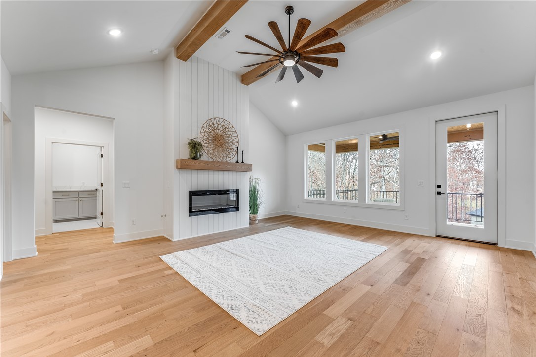 Brittany Sub Bvv - Residential