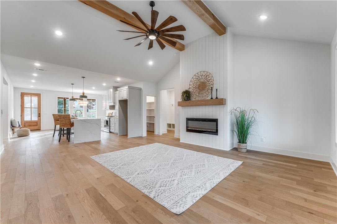 Brittany Sub Bvv - Residential