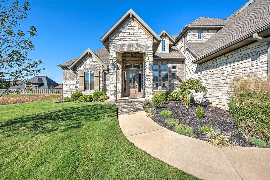 4504 SW Ainsley