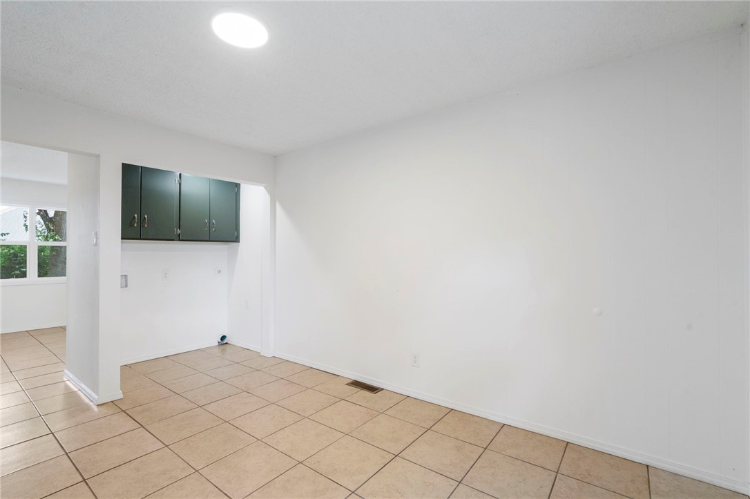 Fayetteville Outlots Annex 2000 - Residential Income