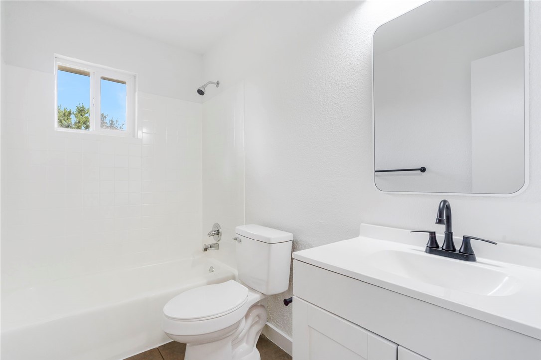 Fayetteville Outlots Annex 2000 - Residential Income