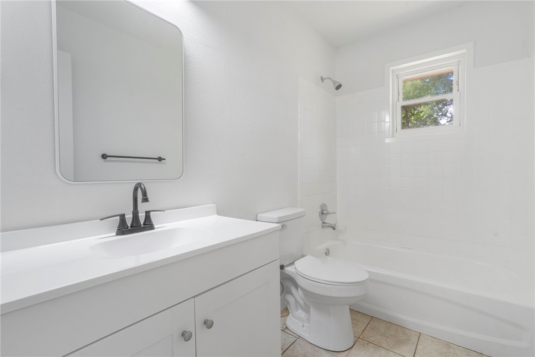 Fayetteville Outlots Annex 2000 - Residential Income