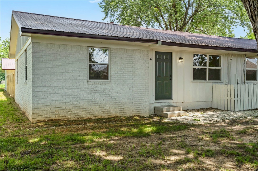 Fayetteville Outlots Annex 2000 - Residential Income