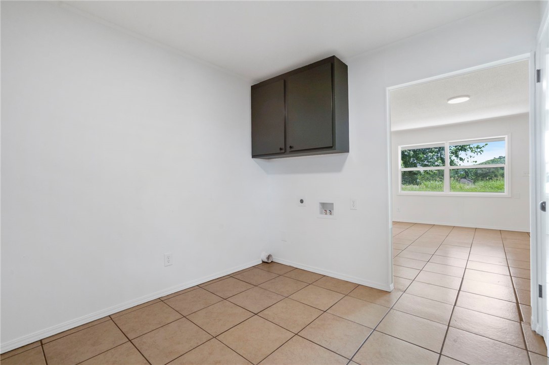 Fayetteville Outlots Annex 2000 - Residential Income