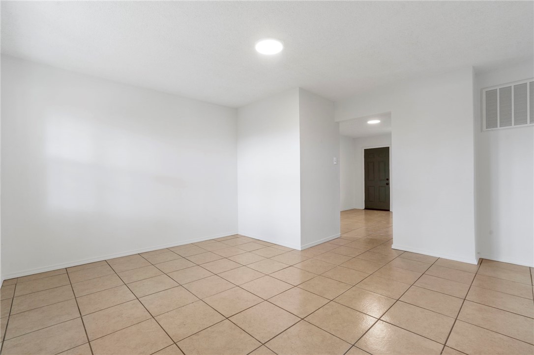 Fayetteville Outlots Annex 2000 - Residential Income