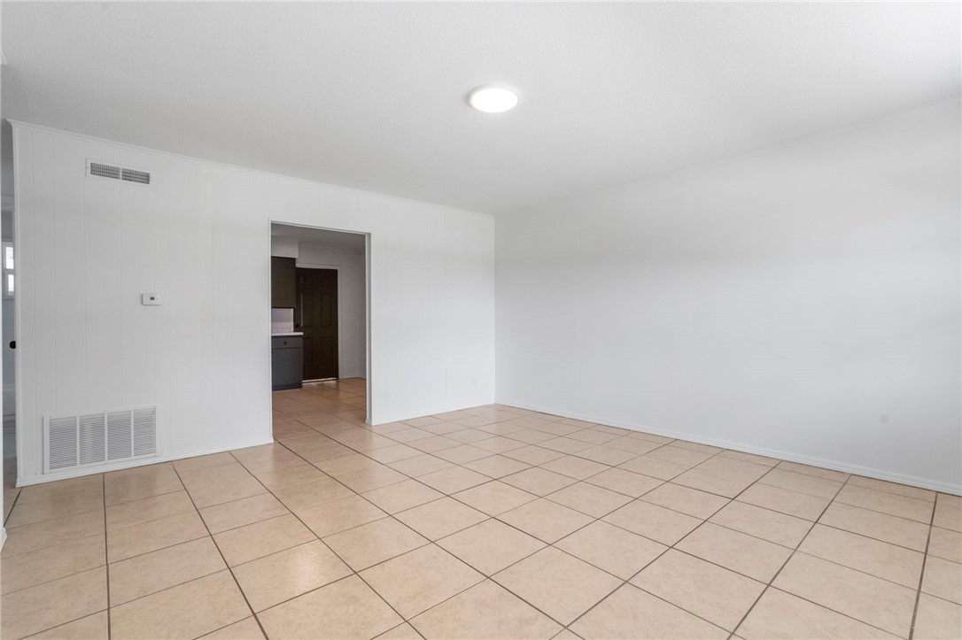 Fayetteville Outlots Annex 2000 - Residential Income