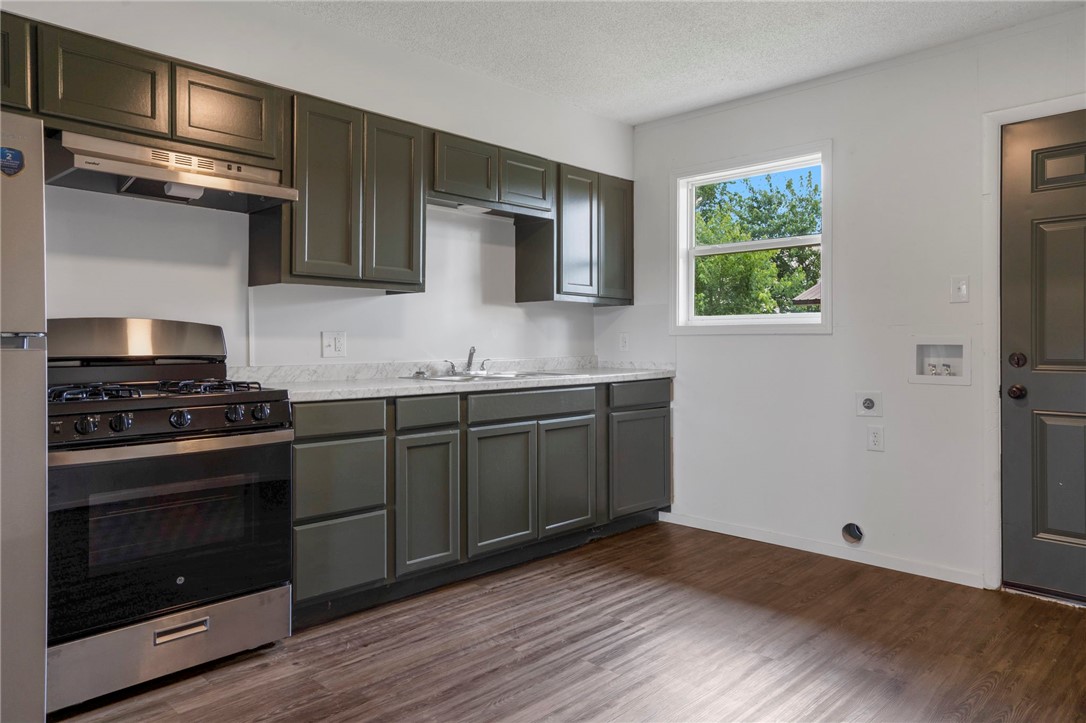 Fayetteville Outlots Annex 2000 - Residential Income