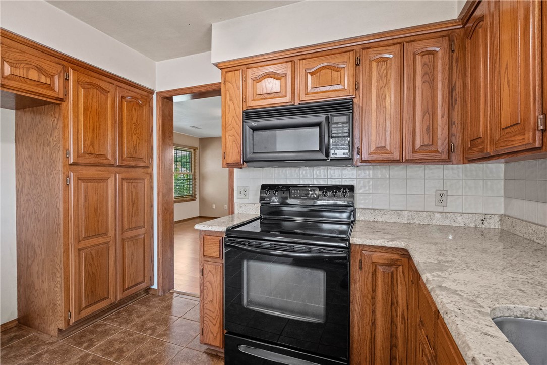 Whispering Timbers Ph 9 Rogers - Residential