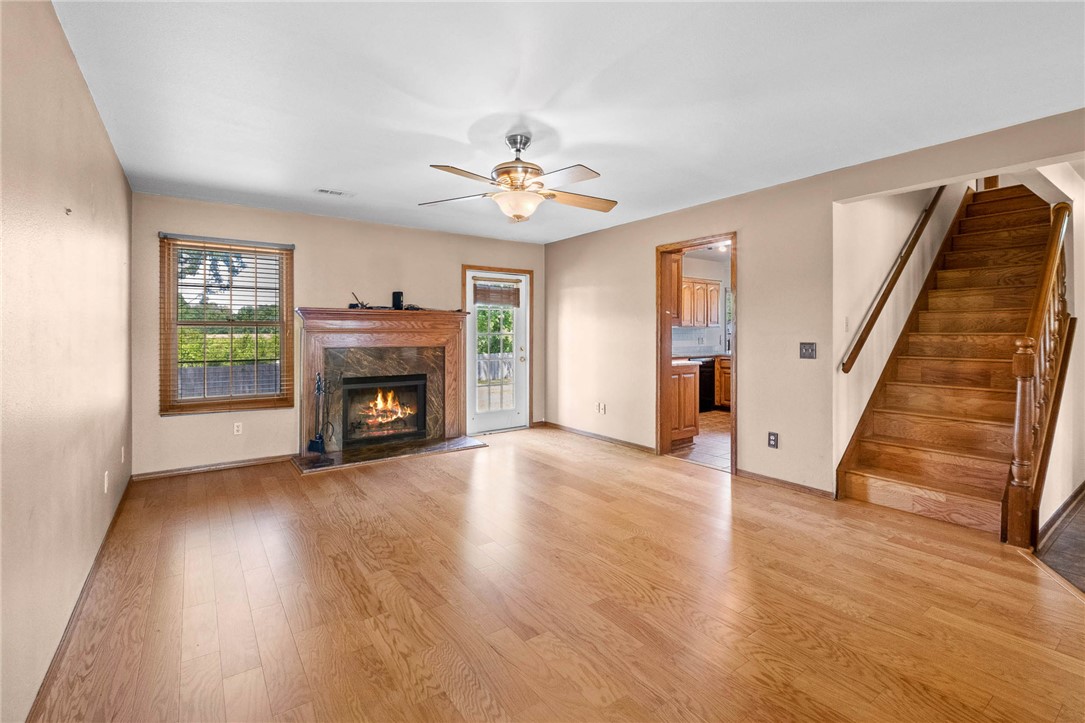 Whispering Timbers Ph 9 Rogers - Residential