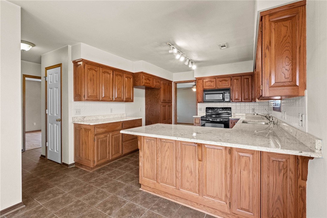 Whispering Timbers Ph 9 Rogers - Residential