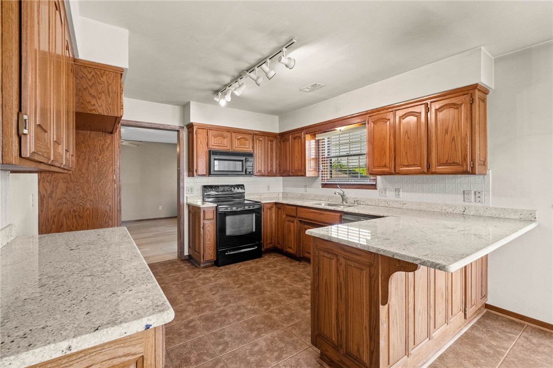 Whispering Timbers Ph 9 Rogers - Residential