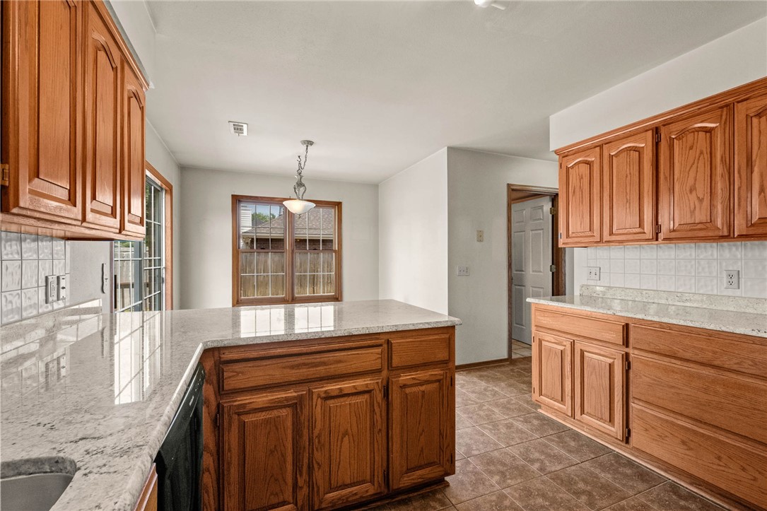 Whispering Timbers Ph 9 Rogers - Residential