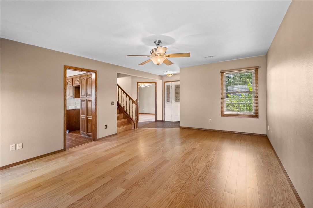 Whispering Timbers Ph 9 Rogers - Residential