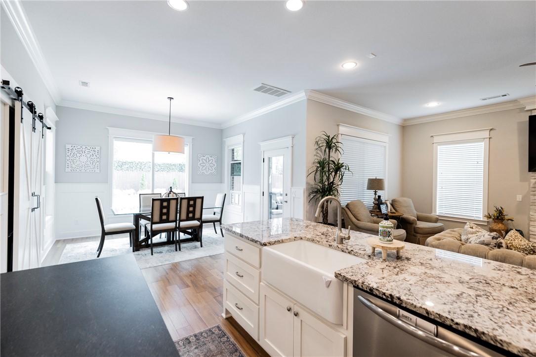 Creekside Sub Rogers - Residential