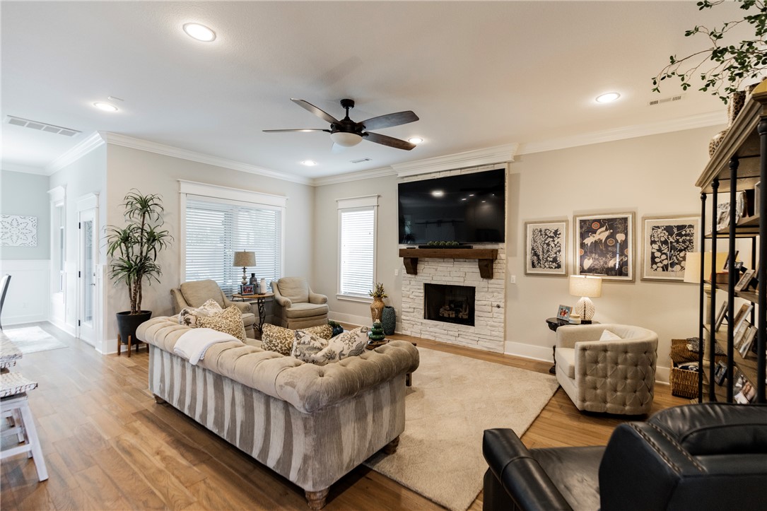 Creekside Sub Rogers - Residential