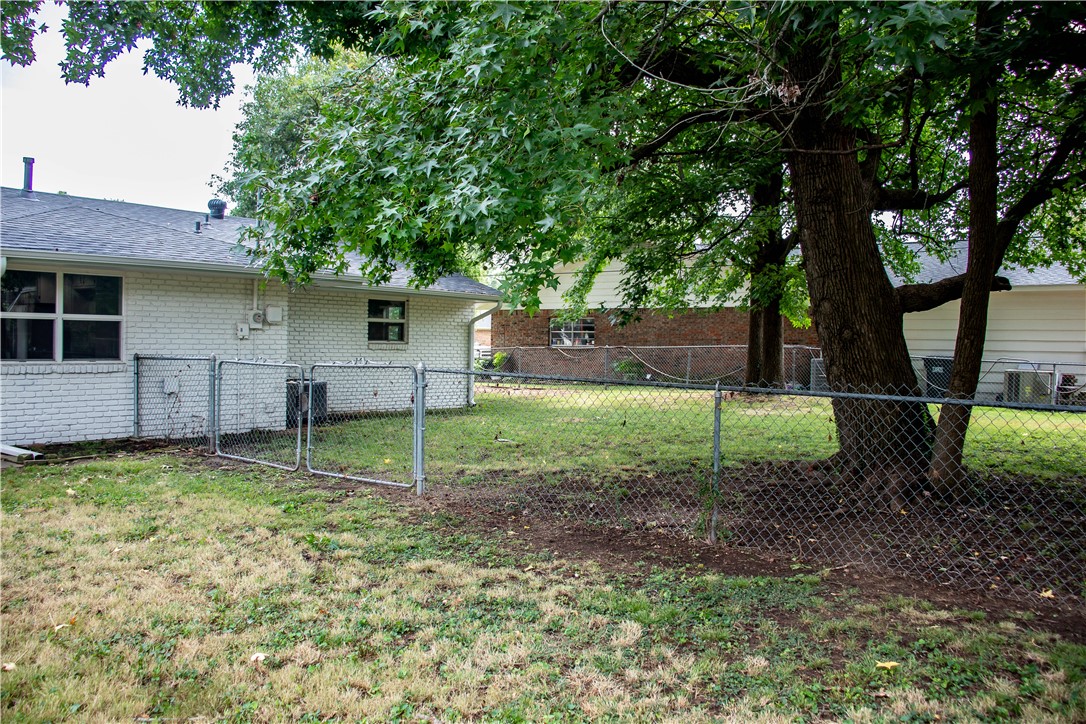 Western Oaks Place I - Residential
