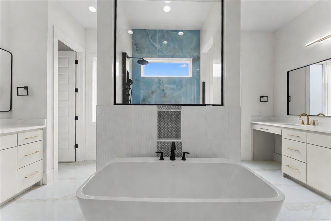 Soaring at Scissortail - Residential