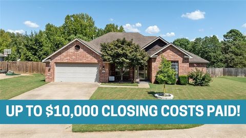 Photo of 2424 Sarah Jane Lane, Fayetteville, AR 72701 (MLS # 1334514)