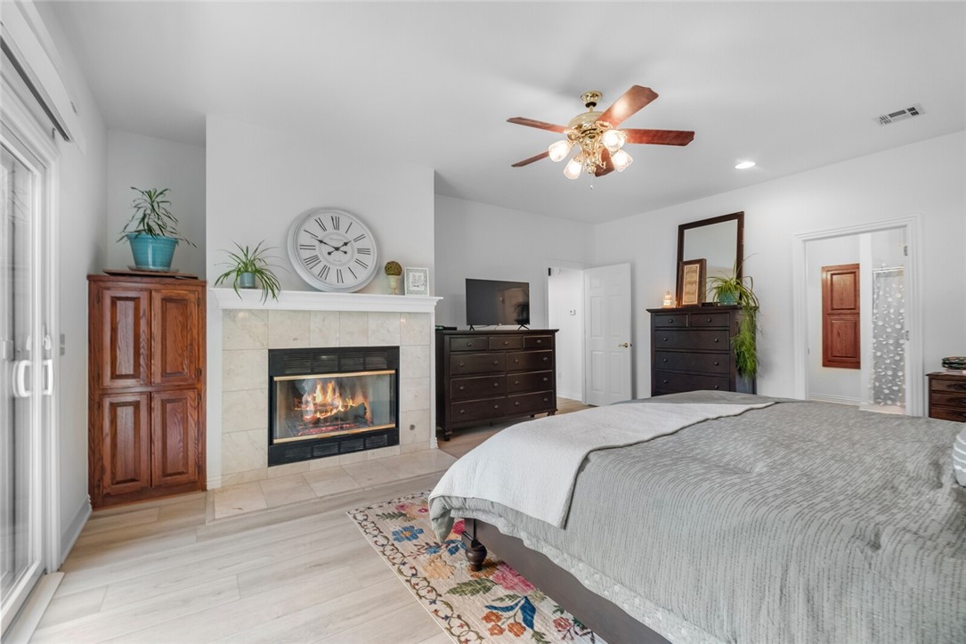 Paramount - Residential