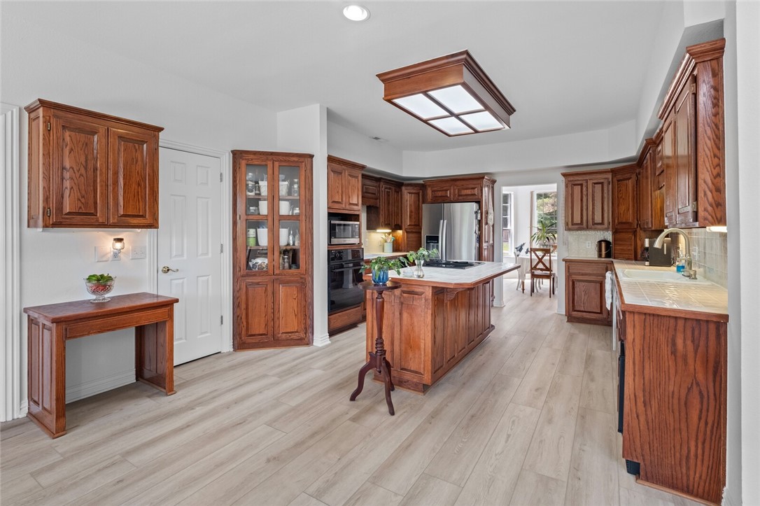 Paramount - Residential