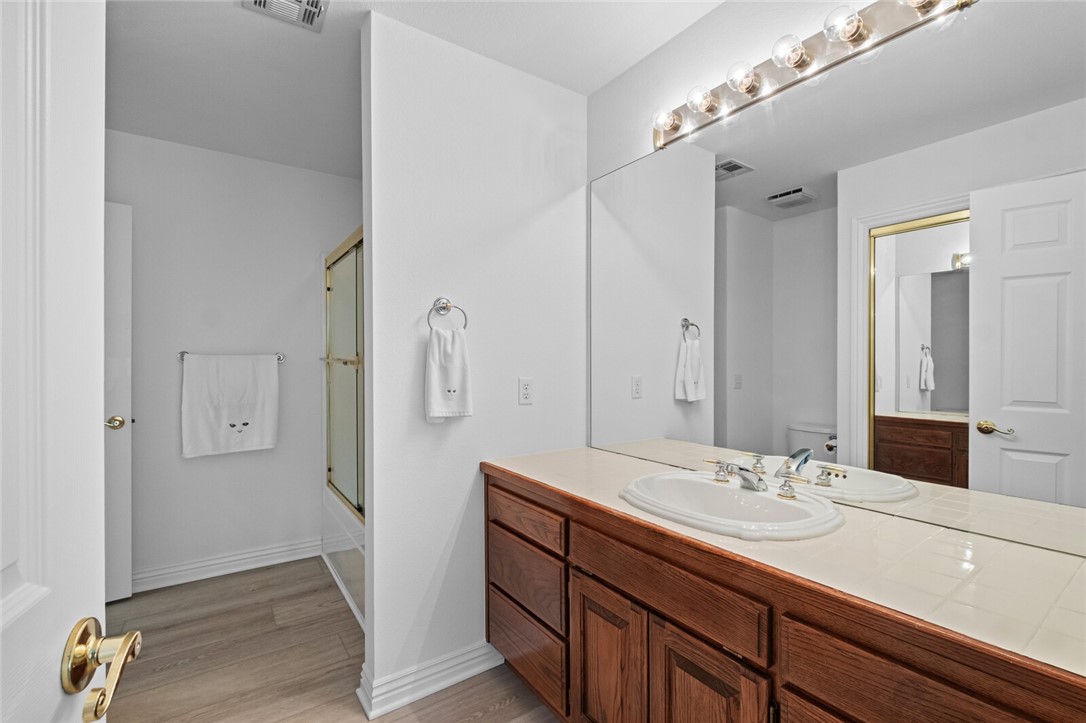 Paramount - Residential