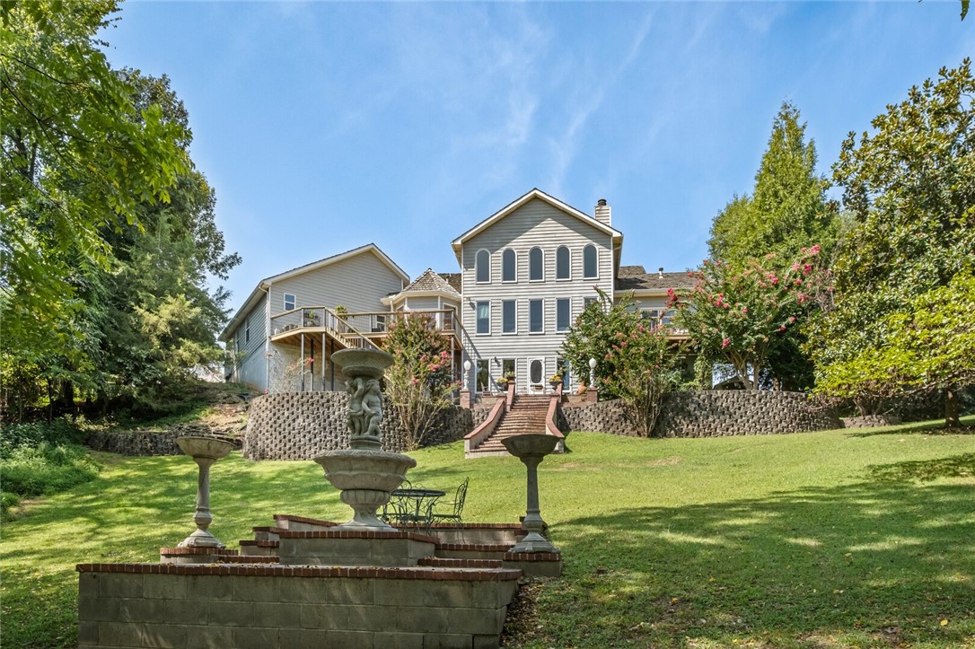 Paramount - Residential