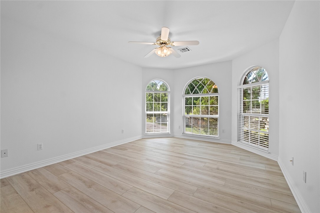 Paramount - Residential