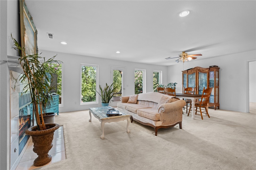 Paramount - Residential