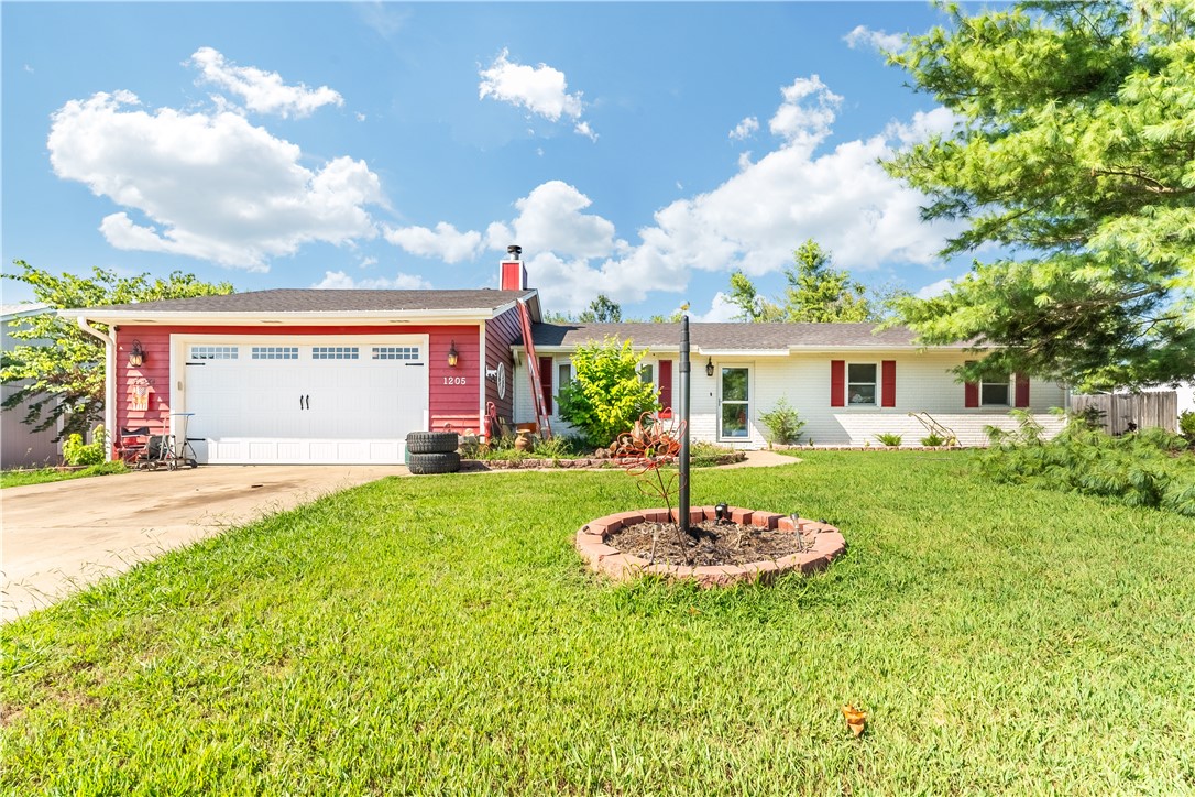View Rogers, AR 72758 house