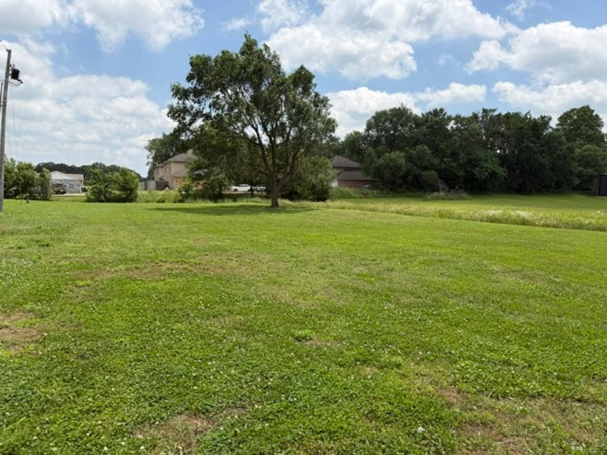 Three prime multifamily lots available in a highly desirable and growing location. Each lot is sized to accommodate approximately 6–7 residential units, making this an excellent opportunity for investors, developers, or builders looking to capitalize on strong rental demand. Conveniently located near shopping, dining, and schools, utilities available and favorable zoning make these lots the perfect development potential.  Builder available to custom build for buyers or investors looking for quality new construction and income-producing property potential. Great opportunity to build your next investment!