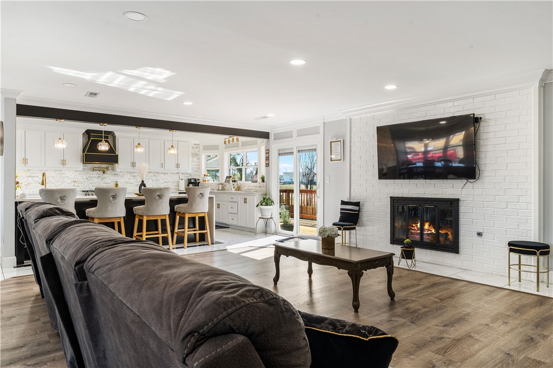 Chateau Terrace Unit 1 Ph 1 Rogers - Residential