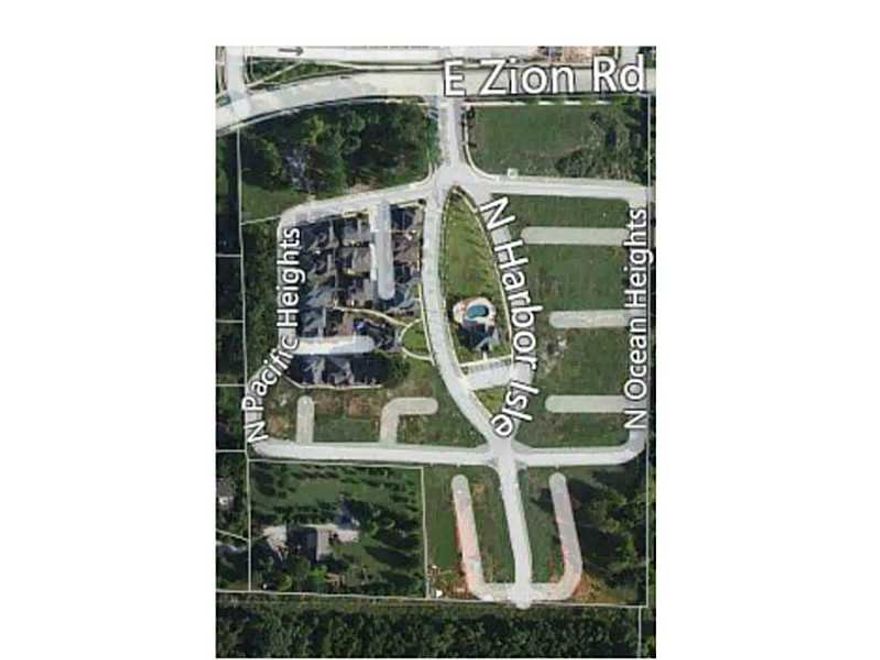 Located in the heart of North Fayetteville. Close to Fayetteville Athletic Club, Botanical Gardens, shopping & restaurants. This is a developers dream. Streets in and all utilities on site, POA in place with pool and clubhouse already built!