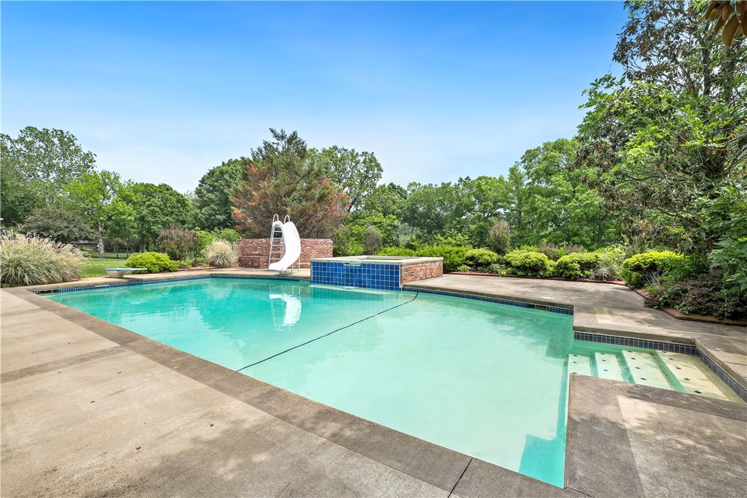 Bordeaux Village - Residential