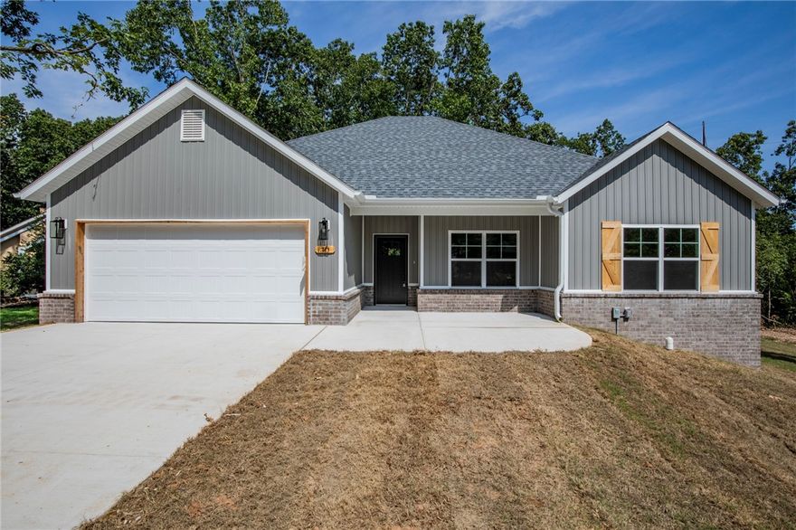 Be the first to live in this wonderful three-bedroom, two-bathroom, two car garage home just off convenient Highlands Blvd near Tiree park and boat dock!  Darling craftsman style with elegant indoor details that are just waiting for your touch.