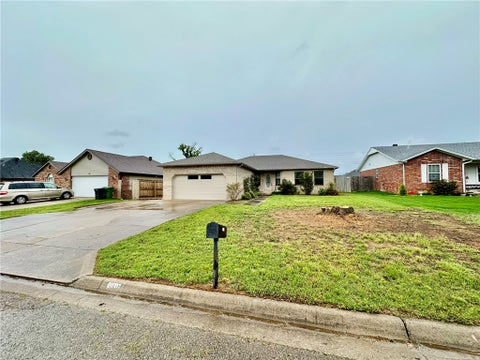 Photo of 2311 W Willow Street, Rogers, AR 72756 (MLS # 1342480)