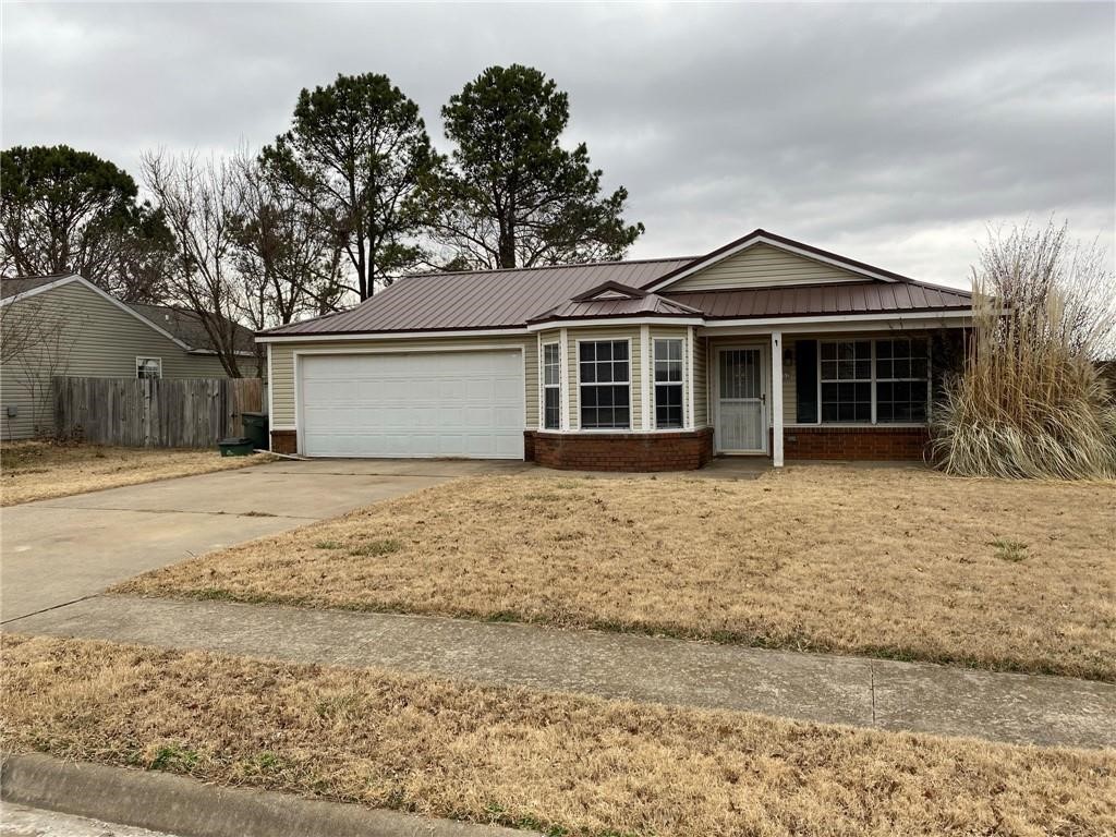 Cottage home near the University of Arkansas and quick easy access to I-49. Home sits on a great corner lot with a privacy fenced yard. Located near shopping and restaurants. Home is 3 bedroom and 2 bathrooms with laminate and tile flooring that are easy to maintain. Also featured is a dining area adjoining the kitchen. **$250 non-refundable pet fee per pet.**