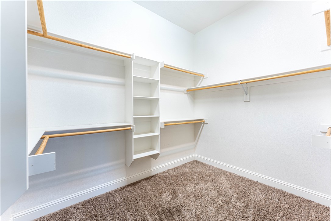 Three Oaks Twnhms Horiz Prop Regime - Residential Lease